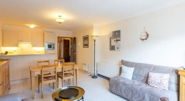Apartment in Middelkerke Near Sandy Beach
