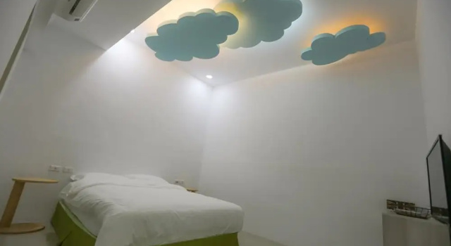Ekonomický Dvoulůžkový s manželskou postelí pokoj Return Home B&B