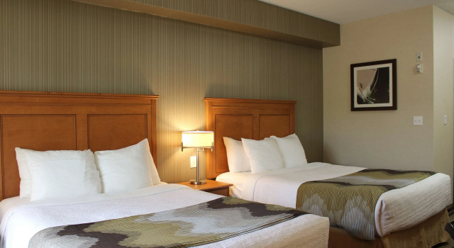 Четырёхместный номер Best Western King George Inn & Suites