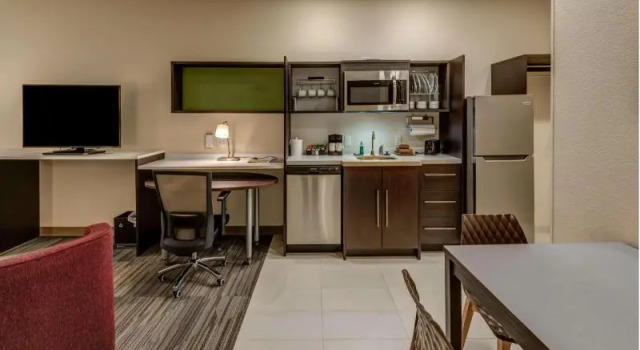 Номер Standard Home2 Suites By Hilton Reno