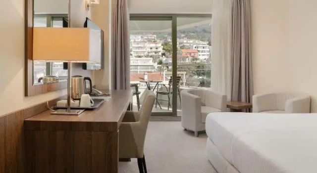 Двухместный номер Standard с балконом и с видом на горы Hotel Park Makarska