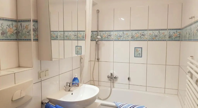 Апартаменты Ferienwohnung mit Ostseeblick - 190m zum Strand