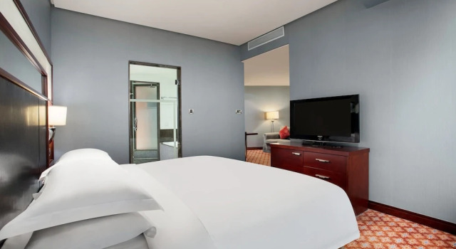 Люкс c 1 комнатой с видом на канал Crowne Plaza Wuxi City Center