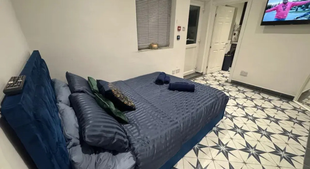 Central Location - Apartment - Sleeps 2 - Parking, Забронировать Апартаменты/квартира Апартаменты Глостера, рядом с University of Gloucestershire, Oxstalls Campus, Апартаменты/квартира