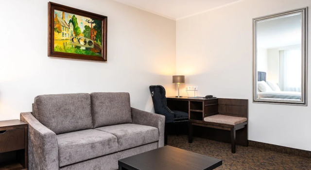 Двухместный семейный номер Standard Adoryal Hotel