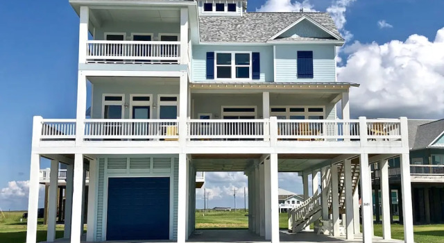 EZ Come EZ Geaux Home 4 Bedrooms 3.5 Bathrooms Home, Rezerwuj Hotel Port Bolivar Teksas