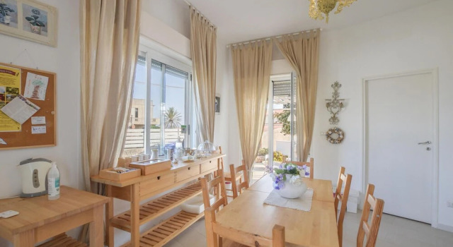 Amazing Home in Scoglitti With 4 Bedrooms and Wifi