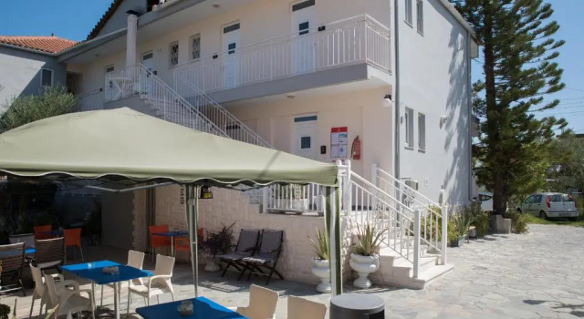 Студия Deluxe Tsolakis Studios & Apartments
