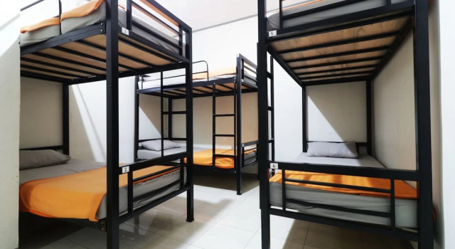 (camerata maschile) letto in camerata Rumah Kakak Guesthouse - Hostel