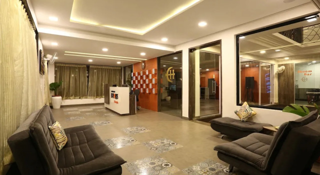 Minntcrest Evoke Lifestyle Anjuna, Book Hotel Hotels in Goa with a Pool, Swimming Pool