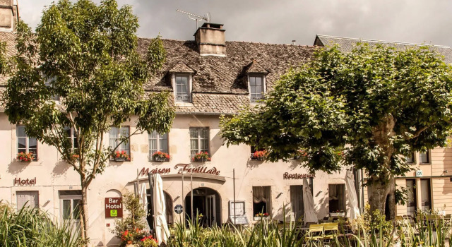 Hotel Fouillade, Rezerwuj Hotel Hotele w Correze z parkingiem, Parking