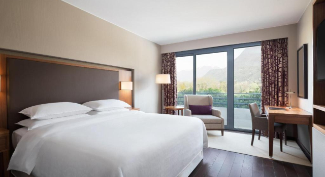 Двухместный номер Prestige Sheraton Lake Como Hotel