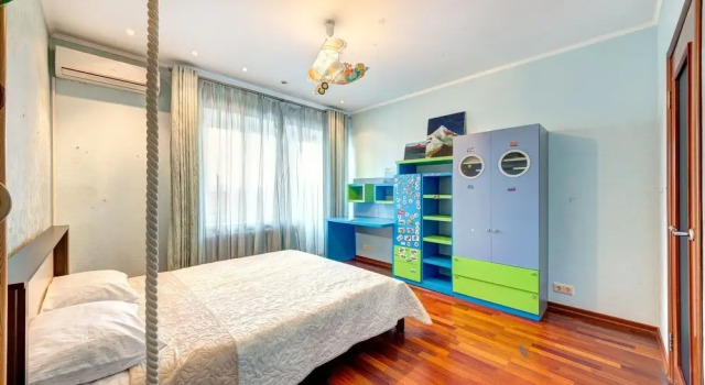 Apartment 3 rooms Tarasovskaya