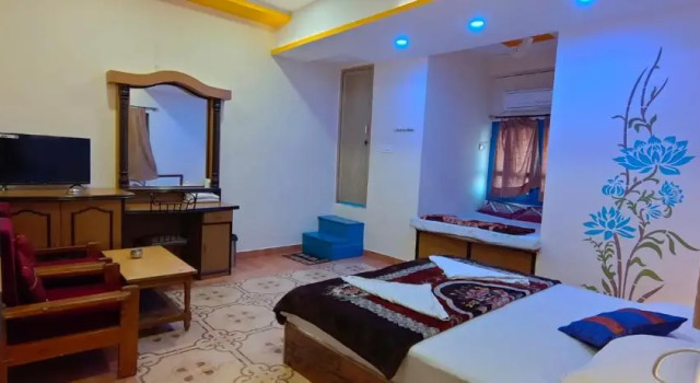 Четырёхместный номер Deluxe Shivam Guest House