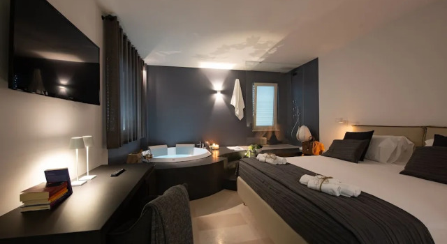 Suite1212 - Rattazzi, Book Bed and Breakfast Monopoli Bari Province