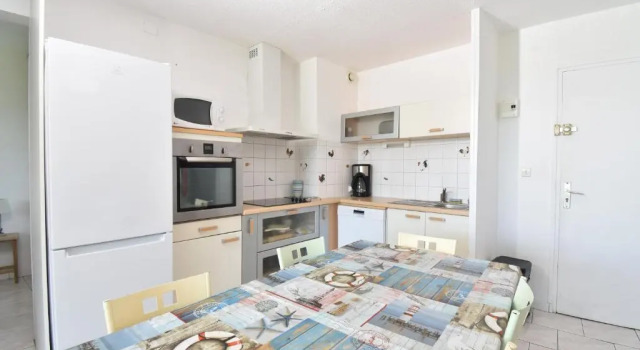 Апартаменты Appartement 8 couchages front de mer le Chabian