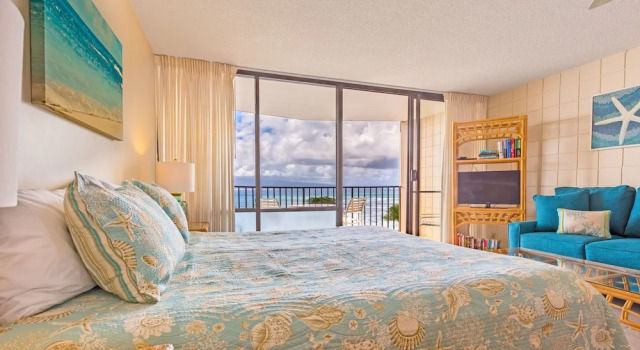Valley Isle #806 Studio Bedroom Condo by RedAwning