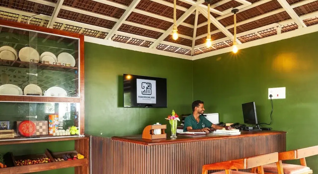 Tomorrowland  Farms And Suites, Book Hotel Hoteller i Dindigul med parkering, Parkering