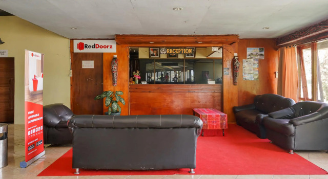 RedDoorz @ Tuktuk Danau Toba