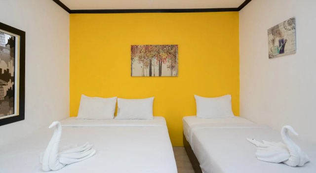 Трёхместный номер Standard Royal Beach Residence, Patong Beach