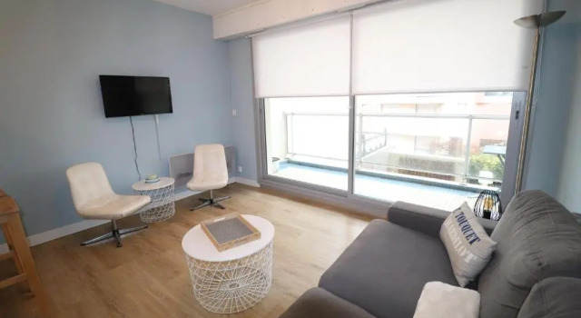 Studio 4 pers avec balcon centre ville