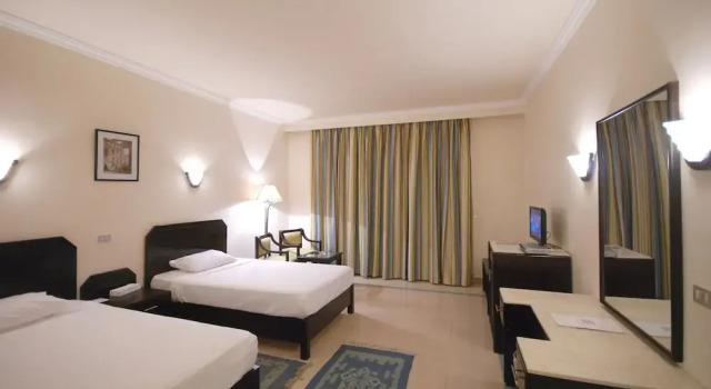 Regina Resort El sokhna, Boek Resort Ataqah Gouvernement van Suez