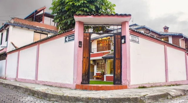 Casa del Huésped, Boek Hotel Otavalo Imbabura