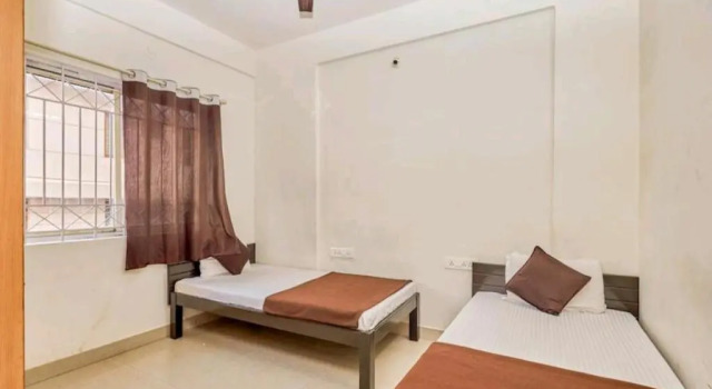 Кровать в общем номере (мужской номер) Transit Dorms - Hostel
