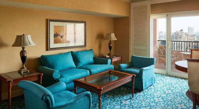 Двухместный люкс Diplomatic с балконом Cairo Marriott Hotel