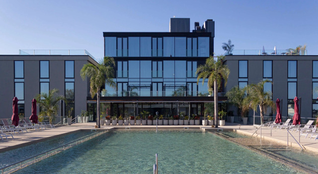 Howard Johnson Plaza La Ribera