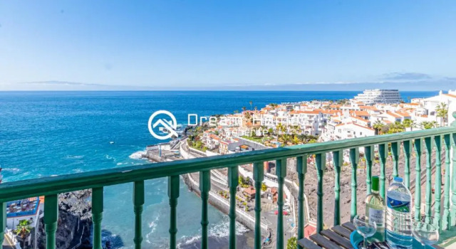 Студия Santiago Beach Oceanfront Studio Apartment by DreamHomesTenerife