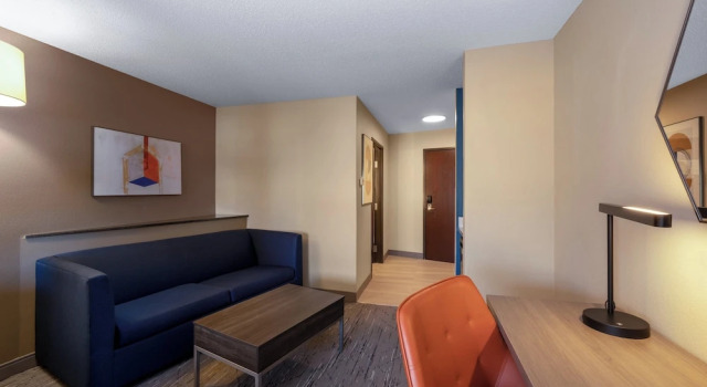 Двухместный номер Standard с видом на озеро Holiday Inn Express Rochester South - Mayo Area by IHG