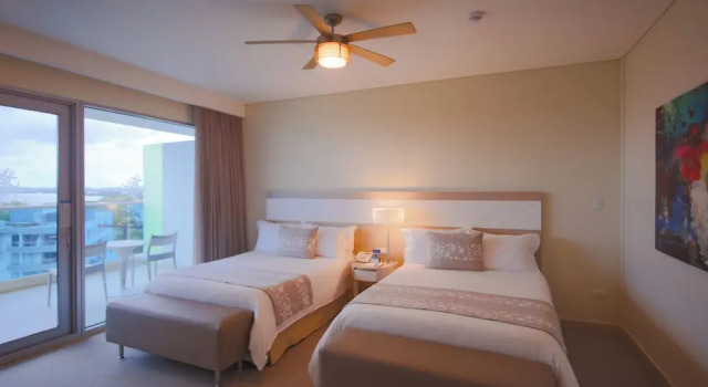 Четырёхместный номер Executive Las Americas Torre Del Mar