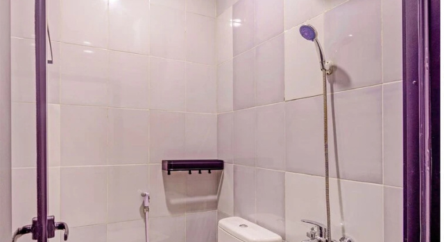 Номер Standard Capital O 93068 D Twinz House Syariah