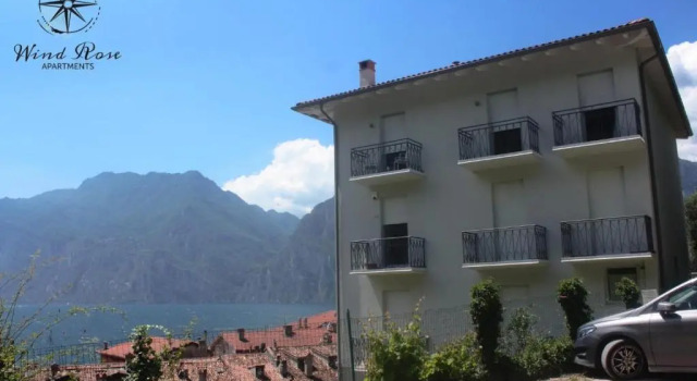 Wind Rose Apartments