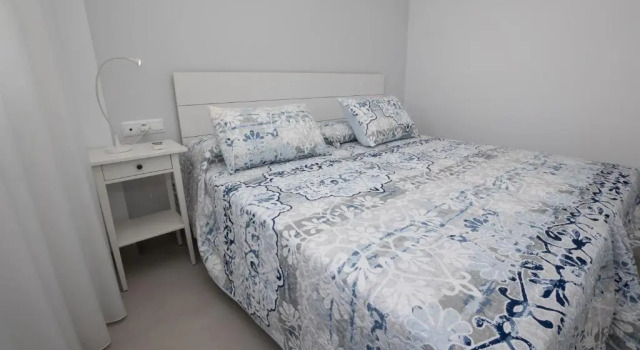 Apartamentos Mombasa 2 planta, Забронировать Апартаменты/квартира Апартаменты Нерха, рядом с Церковь Эль-Сальвадор, Апартаменты/квартира