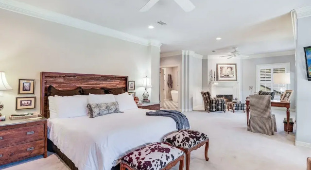 The Arrive Epic Estate On Lake Austin 5 Bedroom Estate, Забронировать Дом для отпуска Остин Greater Austin