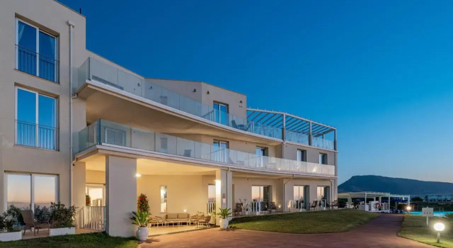 Отель Club Baiaverde & Club Residence Baiaverde, Забронировать Отель Валледория Коста-Парадизо, рядом с Пляж Ла Чачча