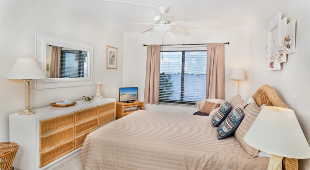 Mariner Point 1082, Забронировать Отель Отели Санибел 3 звезды, рядом с Bailey's Beach, 3*