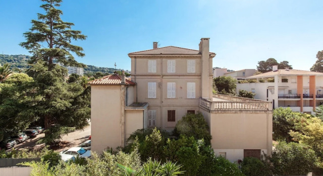 Studio In Cannes With Wonderful City View Terrace And Wifi 50 M From The Beach