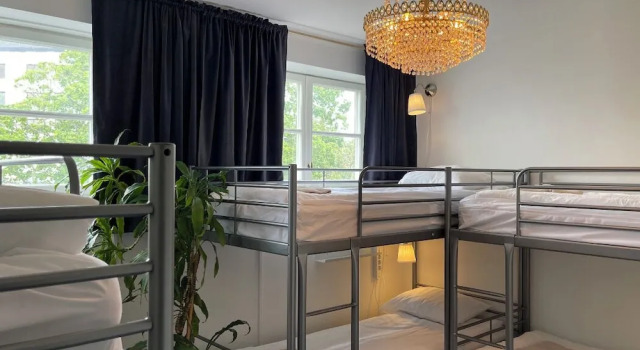 Кровать в общем номере с видом на город Crafoord Place Hostel