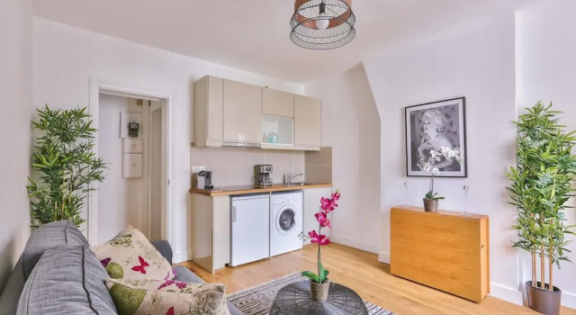 Family Apartment in Buttes Chaumont, Забронировать Апартаменты/квартира 19-й округ: Ля Вилетт Париж, рядом с Курон