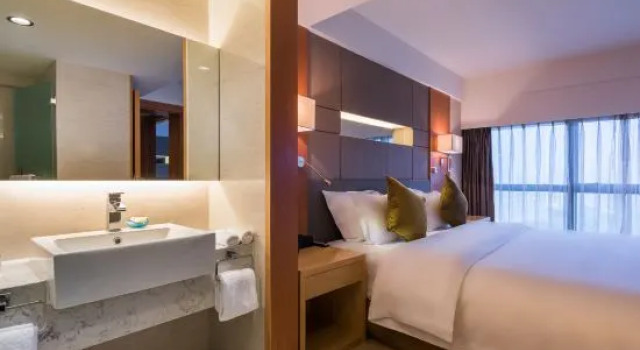 Семейный люкс с 2 комнатами Grand Mercure Xiamen Downtown-Free Welcome Fruit & Metro Station