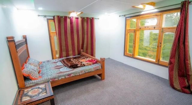 White Palace Resort, Забронировать Курортный отель Отели Скарду 3 звезды, 3*