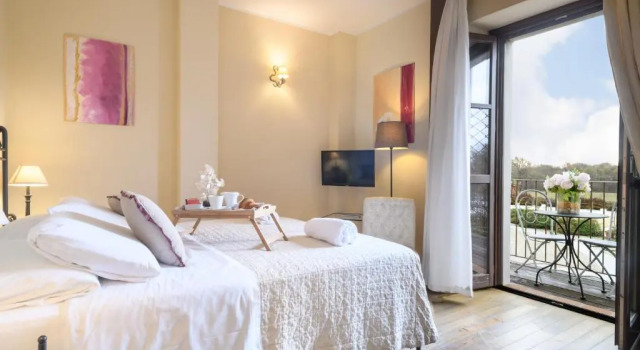 Двухместный номер Deluxe с балконом Relais Bella Rosina Pool & Spa