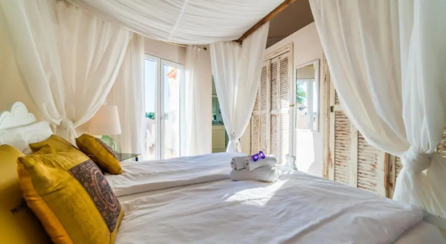 Ideal Property Mallorca - Casa Bel, Book Hotel Costa de los Pinos Majorca