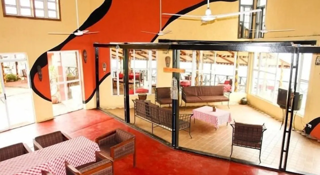 Afrikiko Riverfront Resort, Boek Resort 3-sterren hotels in Asuogyaman, 3*