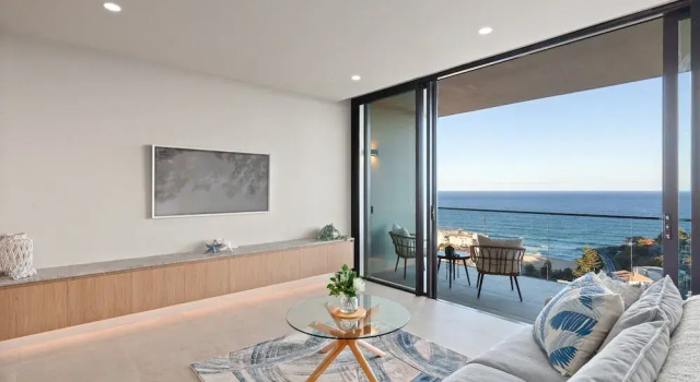Modern 1-bed With Tamarama Beach Views, Забронировать Апартаменты/квартира Сидней Sydney Region