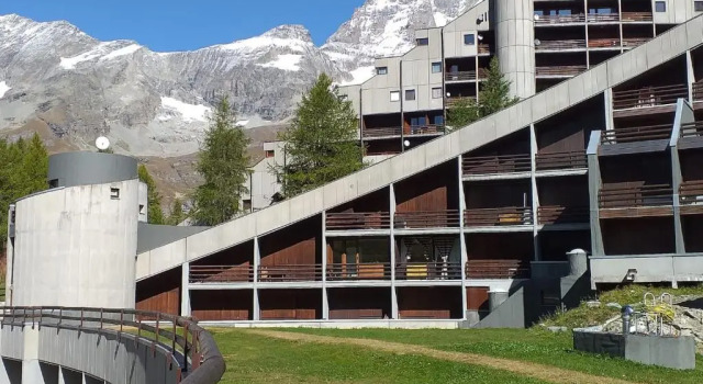 Апартаменты Orange Fox comfortable apartment Cervinia Ski resort & free WiFi