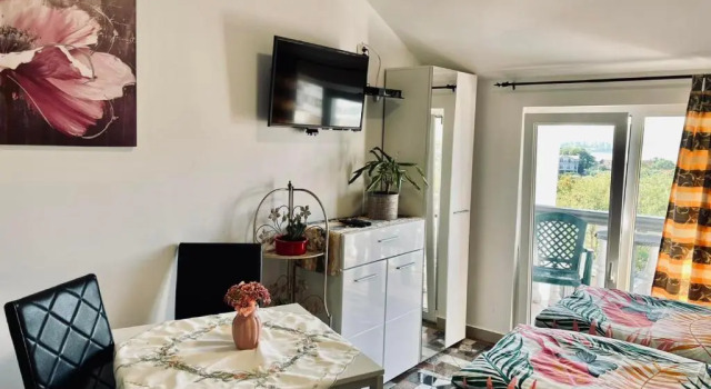 Студия с балконом и с видом на море Отель Rooms Tamara
